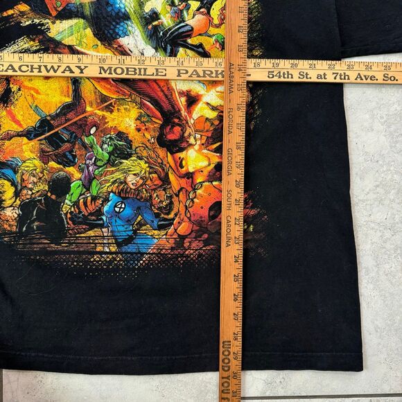 Vintage 2000s Marvel Mad Engine Civil War Captain America Iron Man Tee - Size XL - Picture 6 of 6